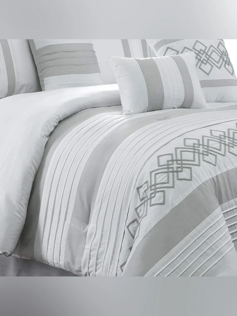 Classic Gray and White Geometric cal king Comforter Set - 3 piece set